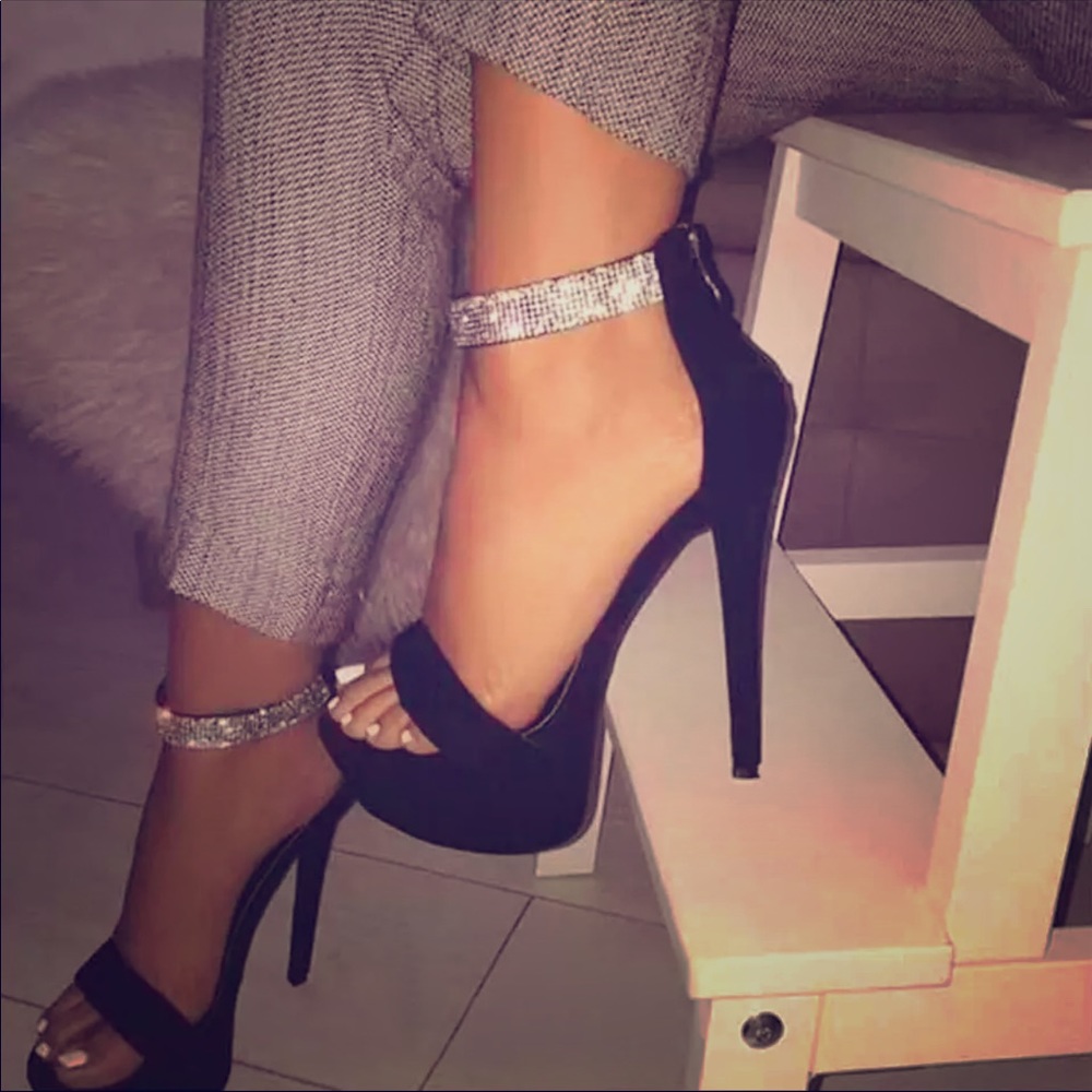 Platform open toe heels
